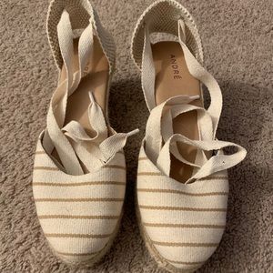 Lace up closed toe espadrille wedges